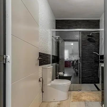 Beautiful 2 Bedroom Vista Del Mar דירה