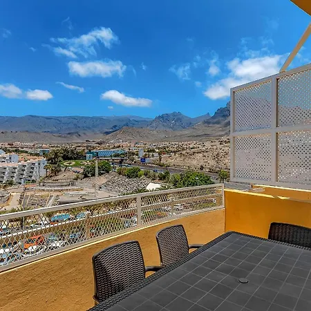 Beautiful 2 Bedroom Vista Del Mar Apartment