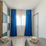 Beautiful 2 Bedroom Vista Del Mar アデヘ