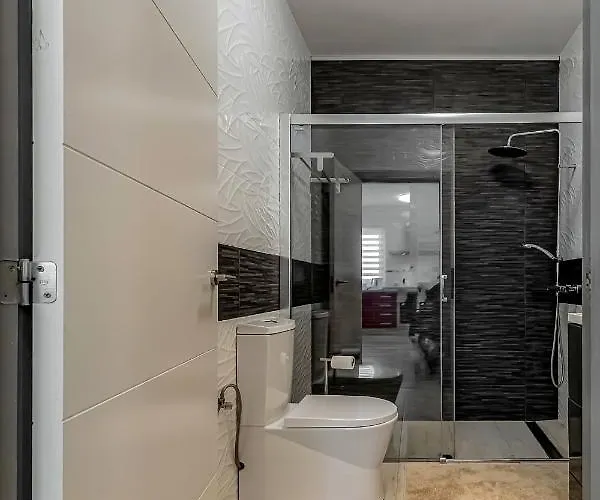 Beautiful 2 Bedroom Vista Del Mar Daire